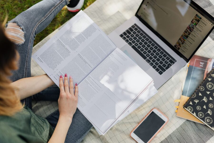 Student reading research