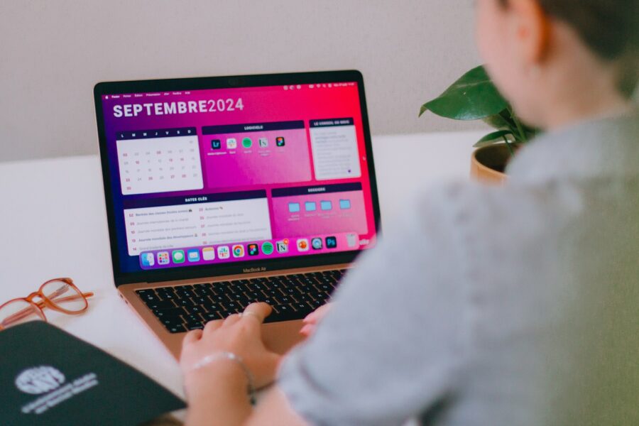 Person laptop calendar