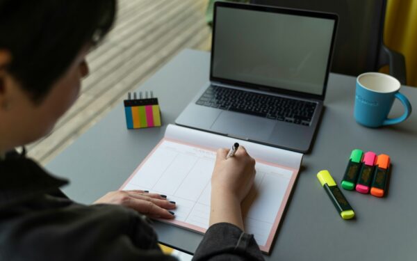 How to use spaced repetition to remember what you learn for the long term