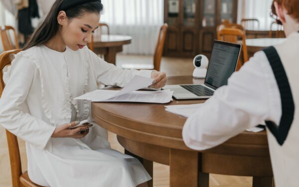 Smarter reading with AI: how to use summarization tools without losing the details