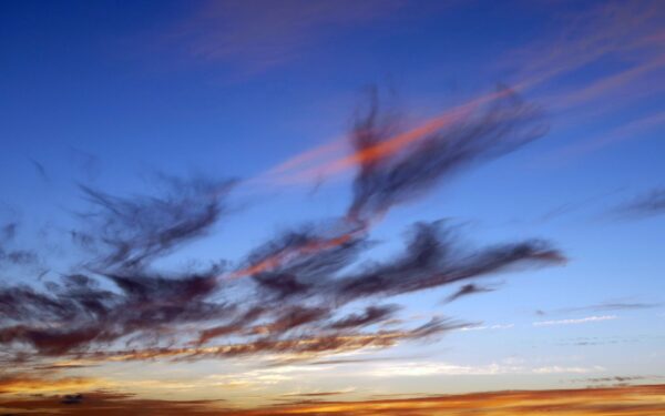 Why the sky is blue and sunsets are red: the science of scattered light