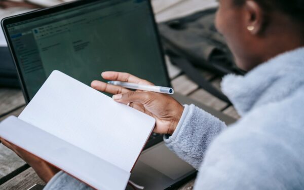 How to design a strong methodology section that readers can actually follow
