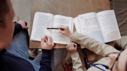 How to paraphrase academic sources without copying the original