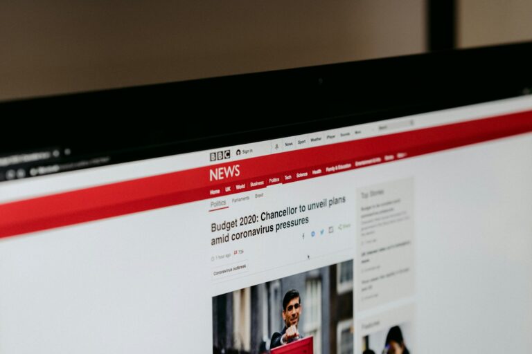 Computer screen news