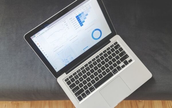 How to read online polls and surveys without being quietly misled