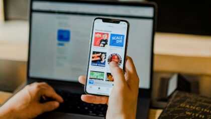 How to spot misleading headlines and read online news with more confidence