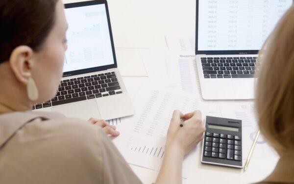 How to use quantitative research in your project without losing sight of real life