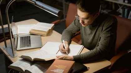 How to use secondary sources in research without losing sight of the original evidence