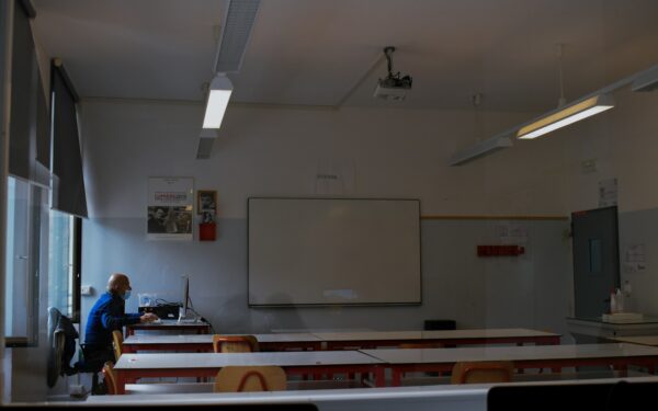 How to use short teaching cycles to keep adult learners engaged and progressing