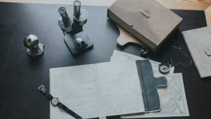 Reading scientific articles for non-scientists: a simple guide to academic reading